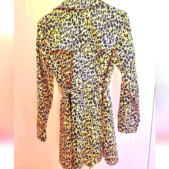 Forever 21 Cheetah Print Black & Tan Trench Coat Size M Very Good Condition - Picture 2 of 4